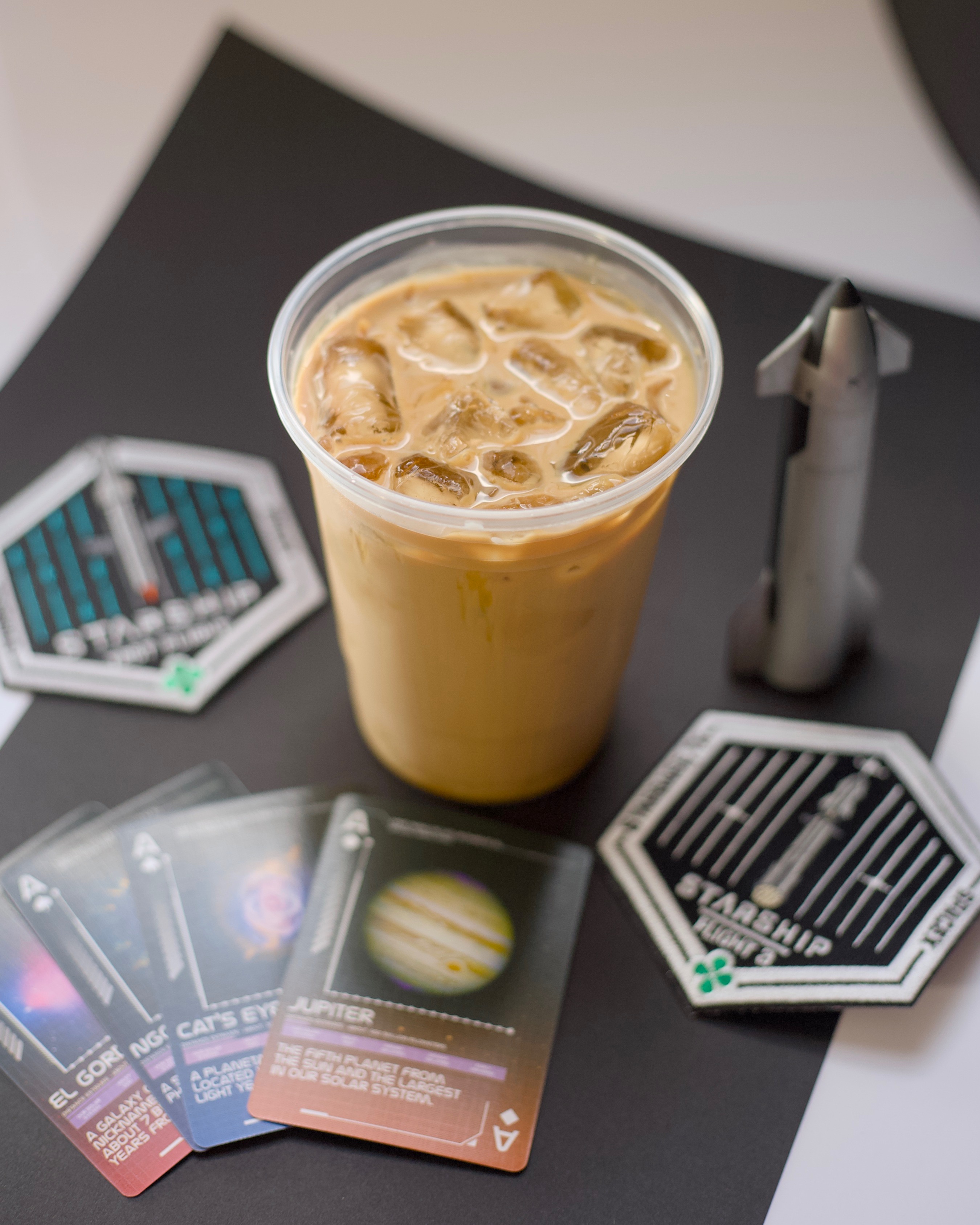Caramel Rocket Candy Latte — 12oz · Iced · Starship